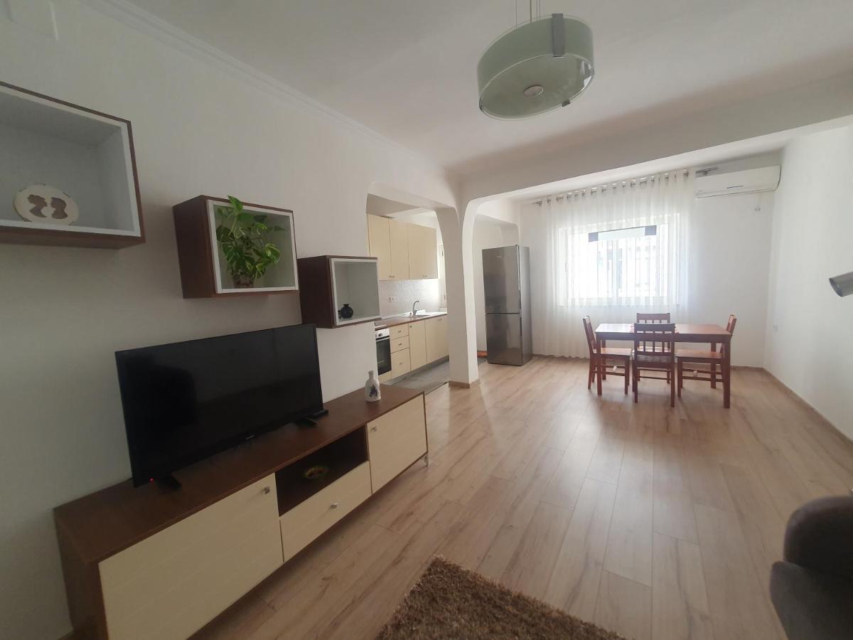 Apartment In The Heart Of Tirana , Bllok Eksteriør bilde